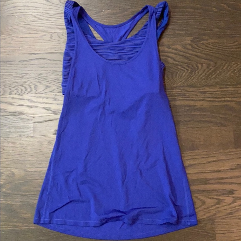Lululemon top